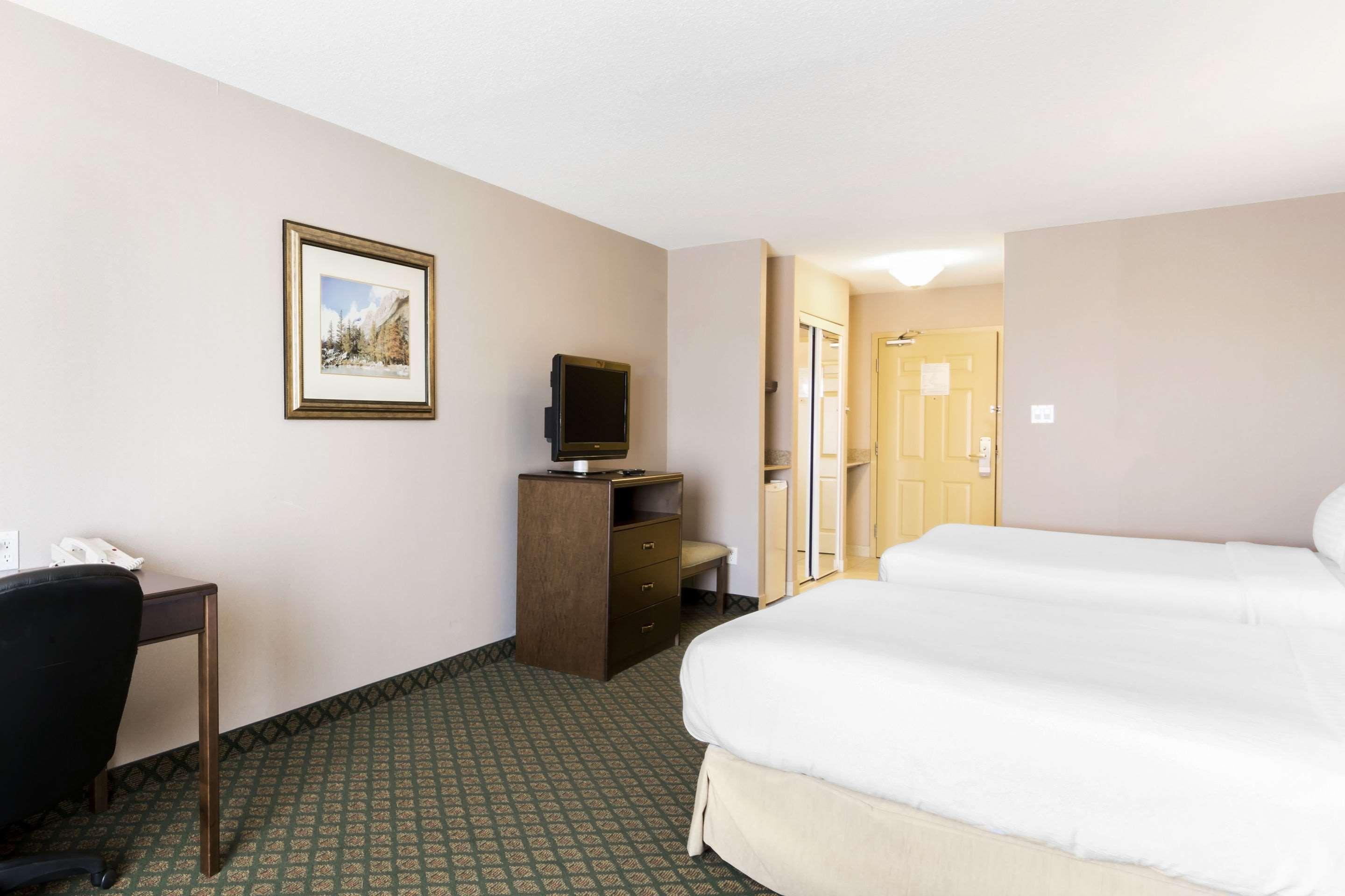 Clarion Hotel & Conference Centre Sherwood Park Exterior foto